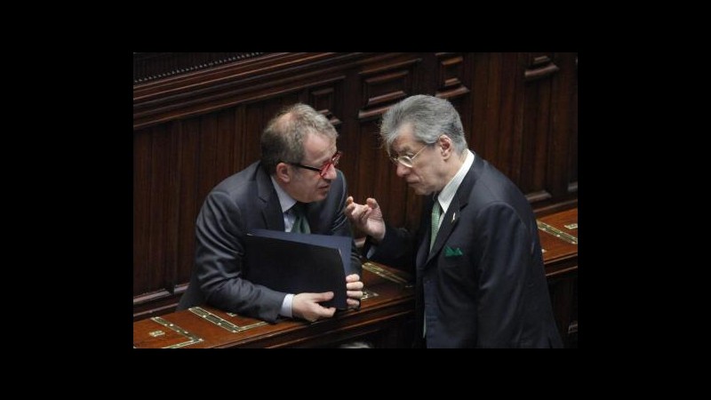 Lega, Bossi assente al vertice. Maroni: Porti giustificazione