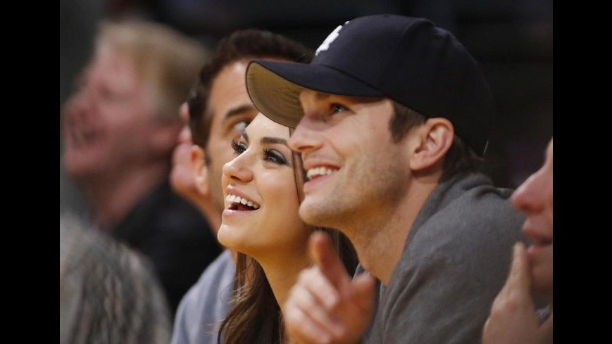 Matrimonio spaziale in vista per Ashton Kutcher e Mila Kunis