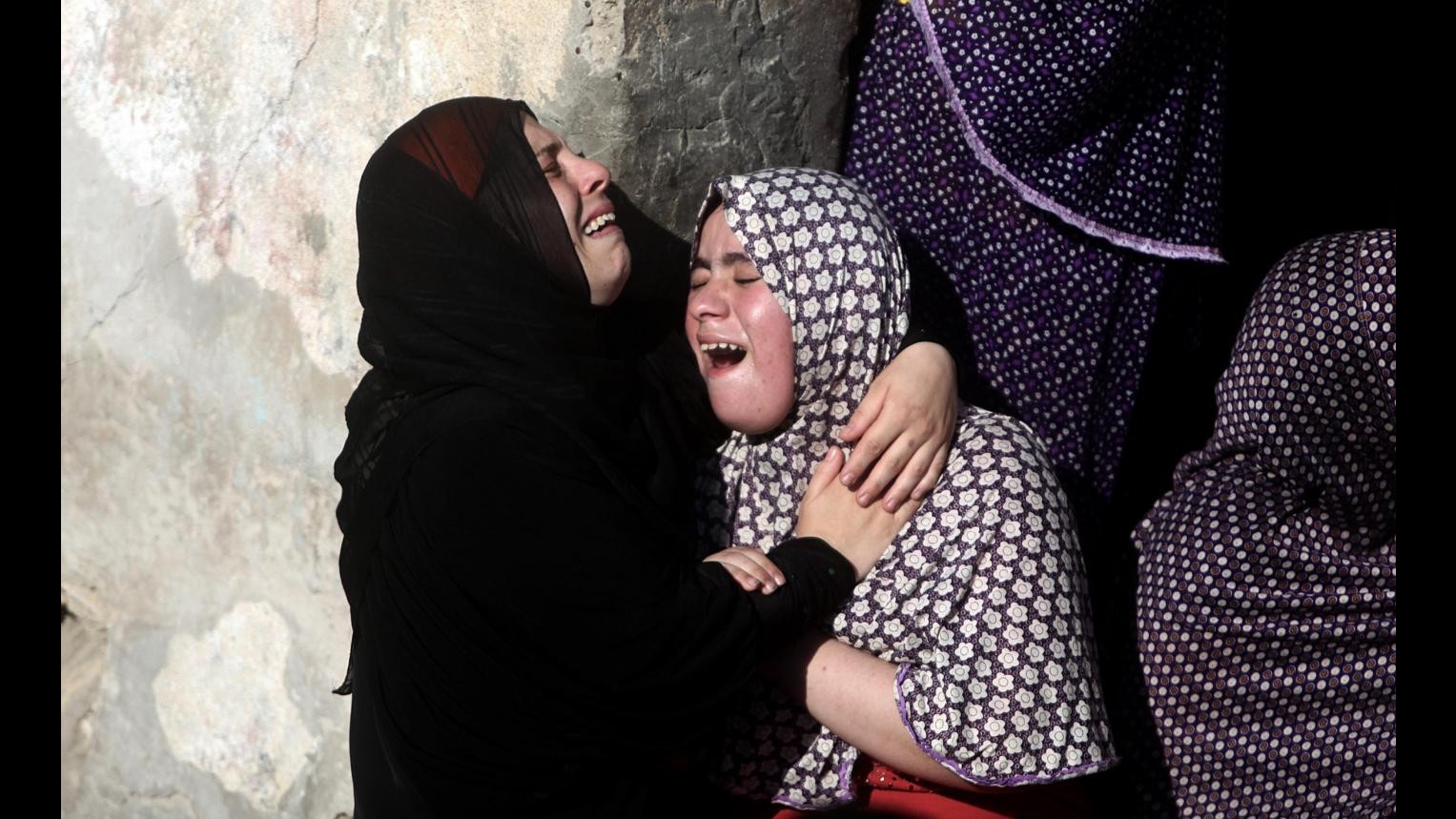 Colpiti a Gaza ospedale Shifa e il parco vicino, almeno 10 vittime