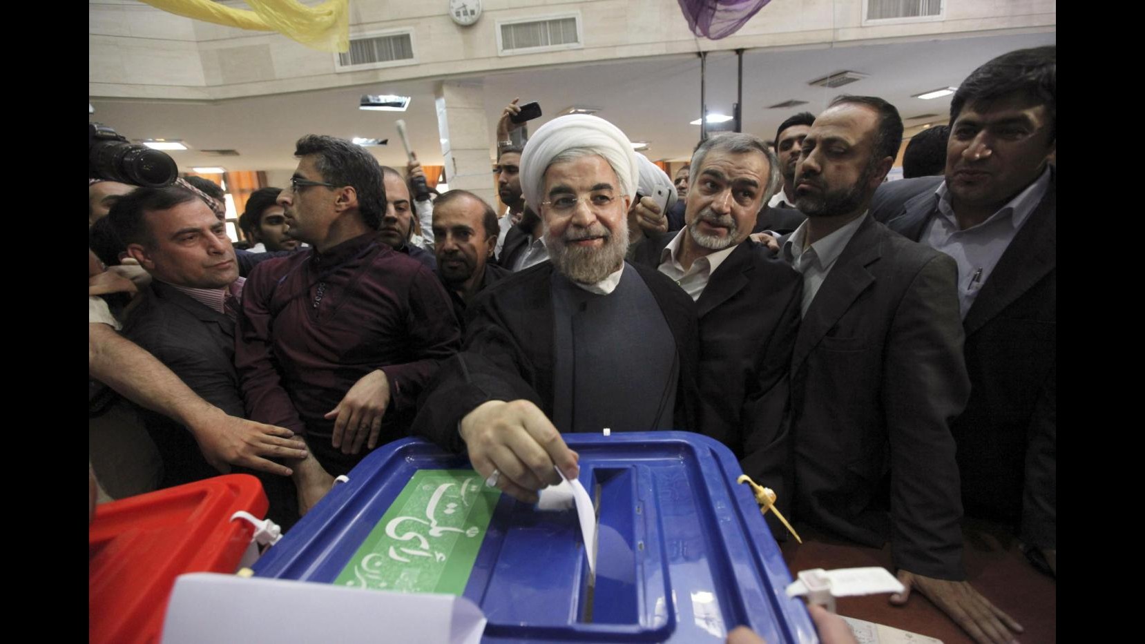 Iran, riformista Rowhani sopra 50%: verso vittoria al primo turno