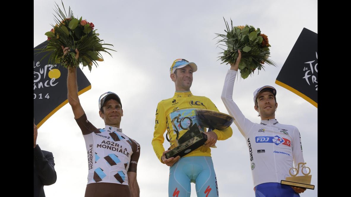 Vincenzo Nibali vince il Tour de France, 16 anni dopo Pantani un italiano maglia gialla a Parigi