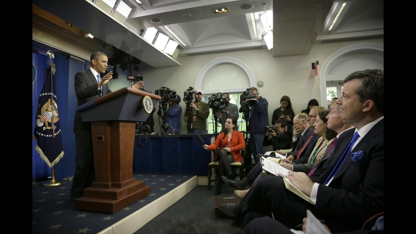 Siria, senatore McCain: Obama ha deciso fornire armi a ribelli