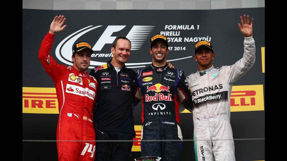 F1, trionfo di Ricciardo nel Gp di Ungheria. Alonso è secondo davanti a Hamilton e Rosberg