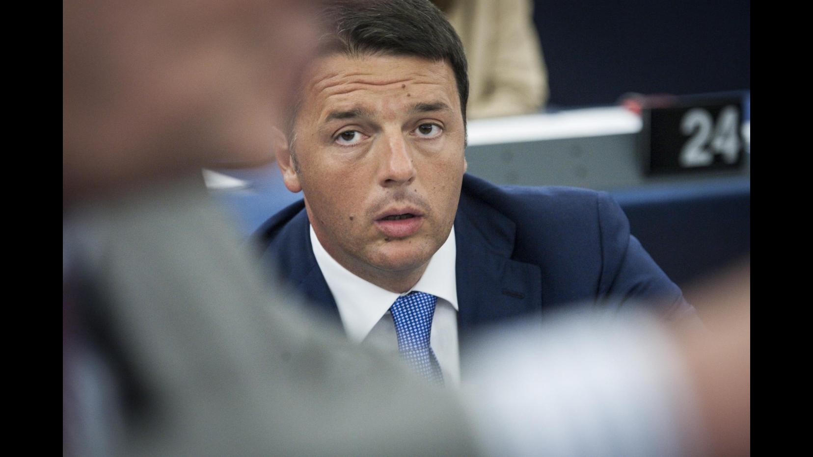 Costa Concordia, Renzi: Nessuna passerella, sono qui per dire grazie