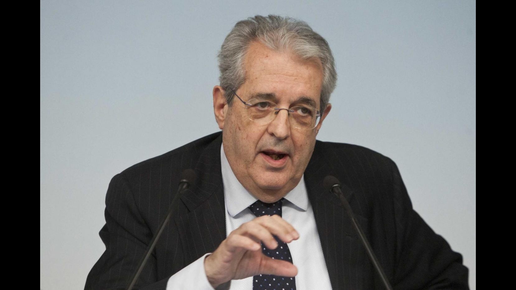 Saccomanni: 4 miliardi per no aumento Iva, situazione non incoraggiante
