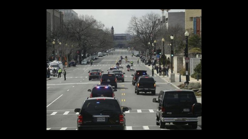 Usa, feriti in incidente 2 agenti di corteo scorta Obama a Miami