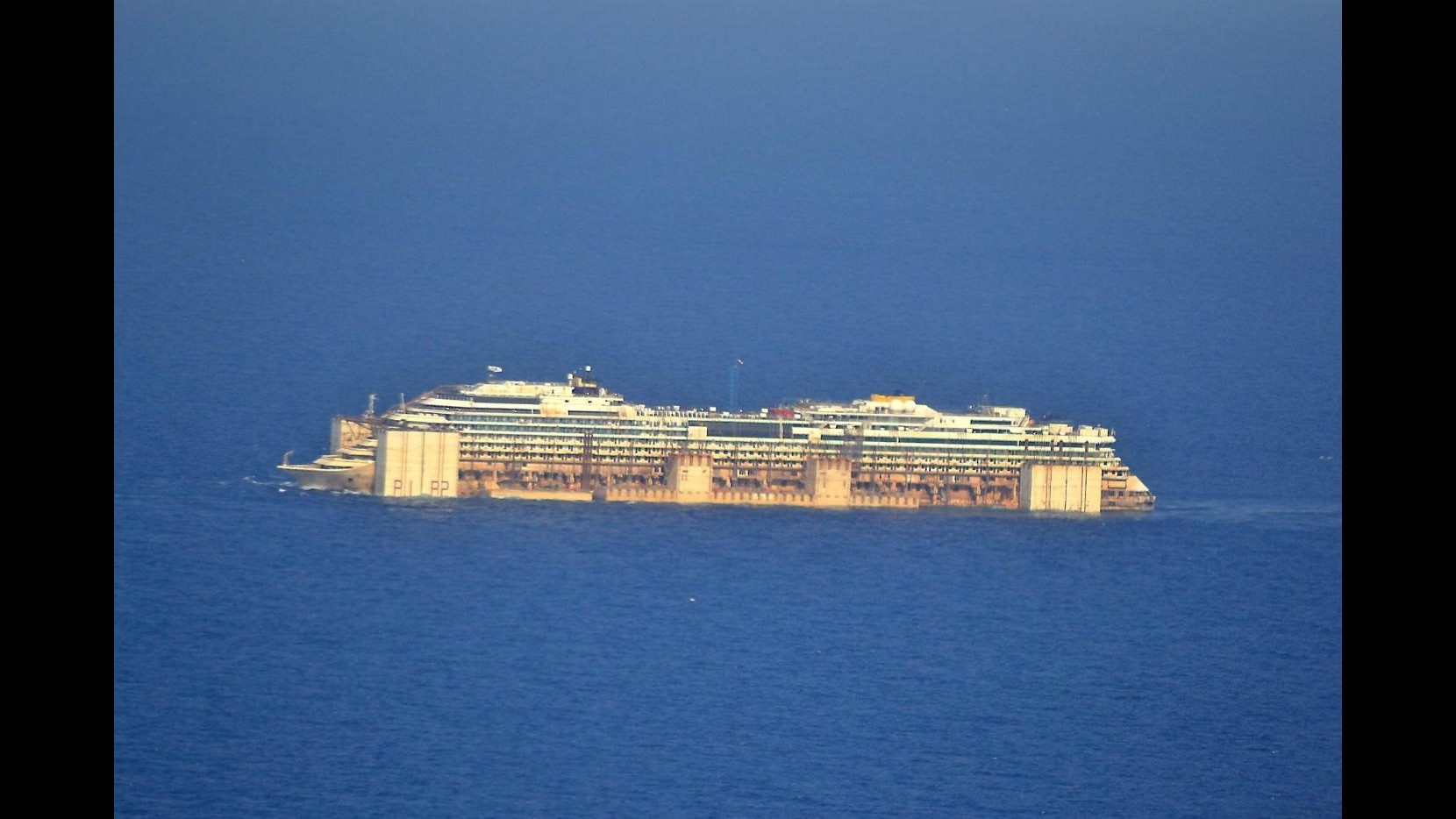 Costa Concordia, approdo previsto per domenica mattina. Ci sarà anche Renzi