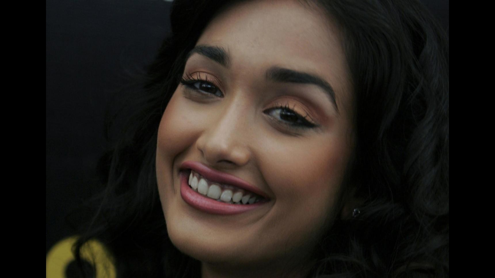 India, arrestato fidanzato di Jjah Khan, attrice di Bollywood suicida