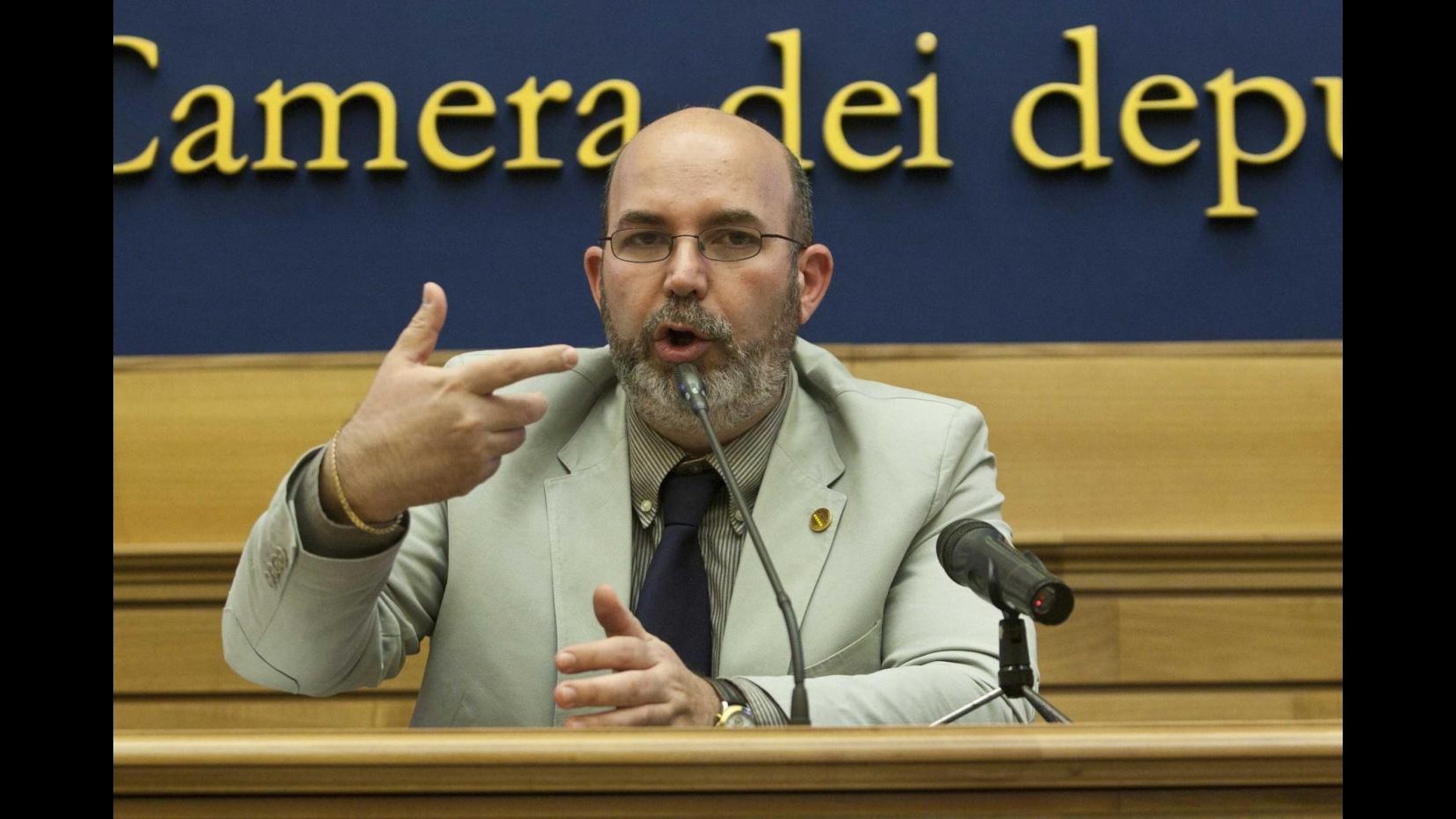 M5S, Crimi: Nuovi allontanamenti? Tutto è possibile