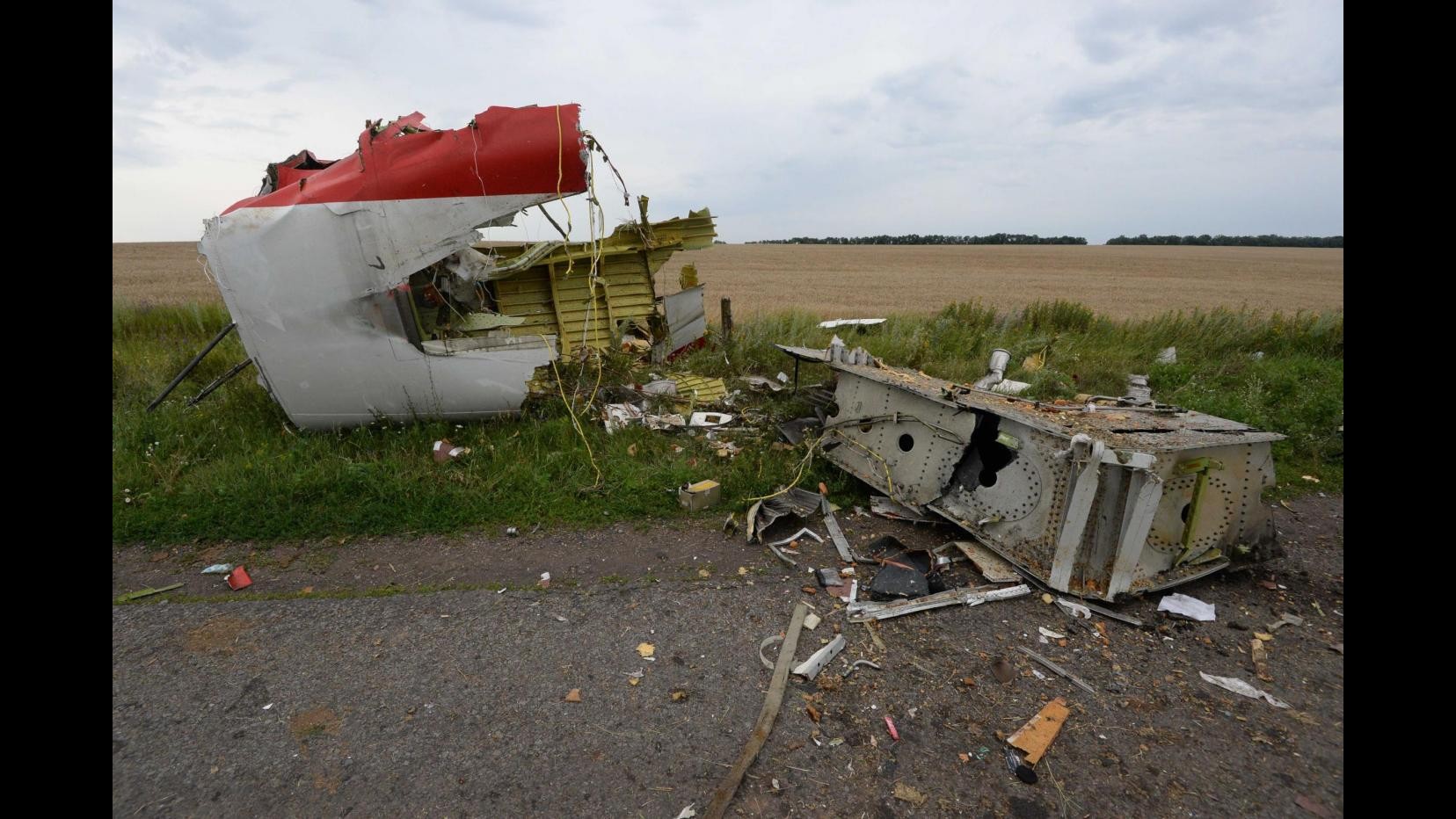 Regno Unito riceve scatole nere volo abbattuto in Ucraina per analisi