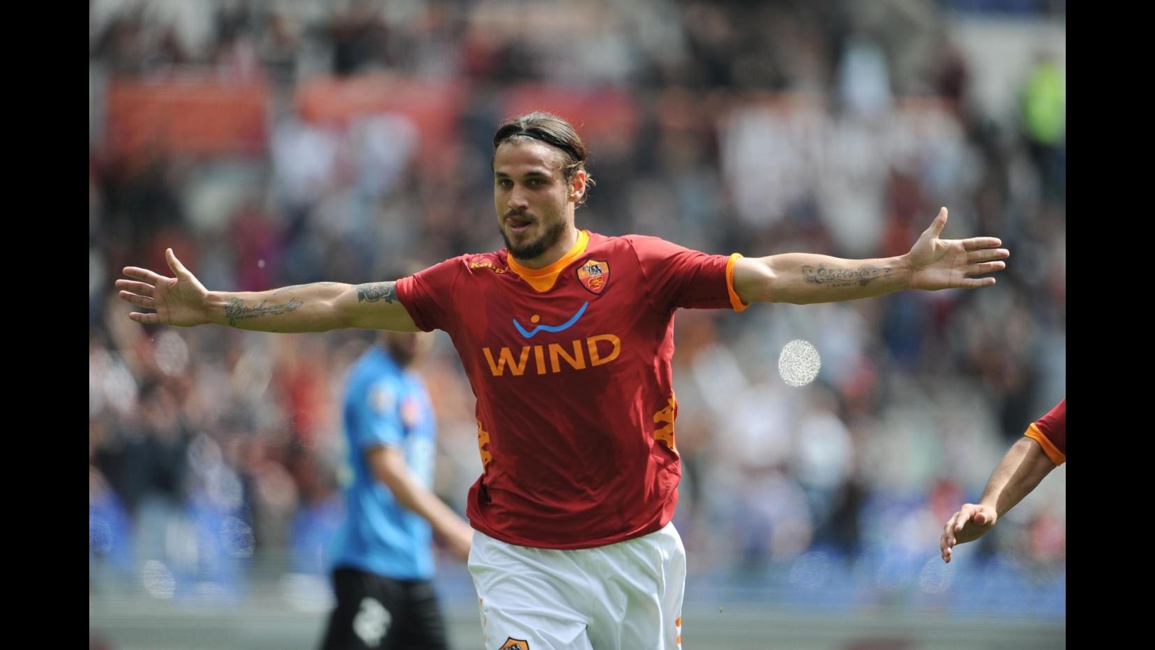 Roma, anche Osvaldo e Borriello al pre-ritiro. Brighi al Toro, Curci al Bologna