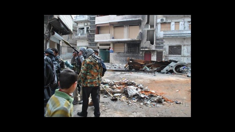 Siria, esercito riprende controllo del distretto Khaldiyeh di Homs