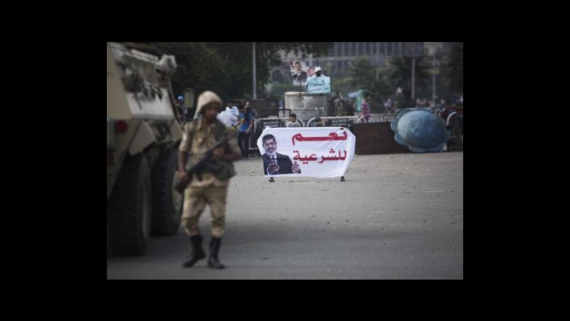 Egitto verso nomina Bahaa-Eldin a premier, migliaia in piazza