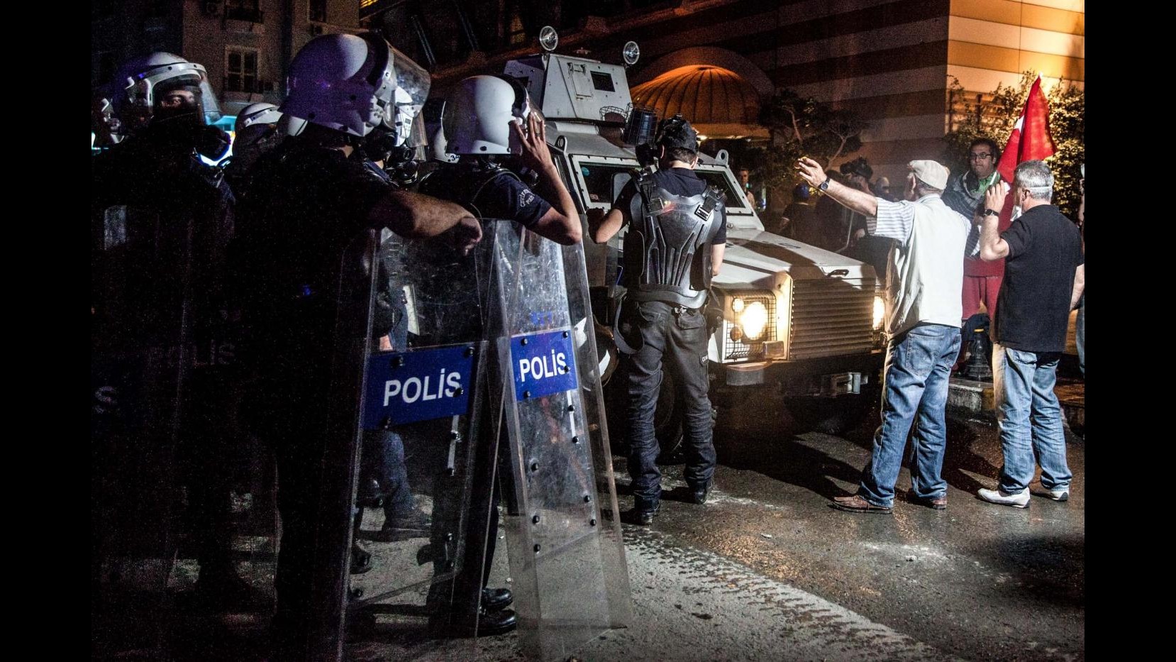 Turchia, fermato fotoreporter italiano: filmava scontri Gezi Park