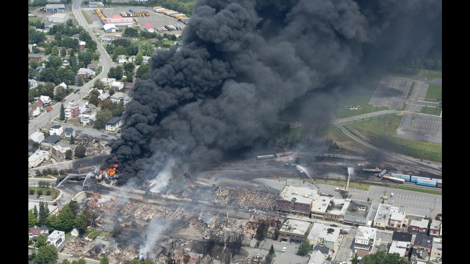 Canada, un morto per deragliamento treno petrolio in Quebec