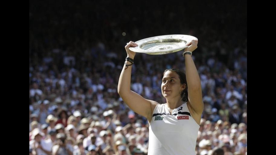 Wimbledon incorona Bartoli regina: battuta in finale Lisicki