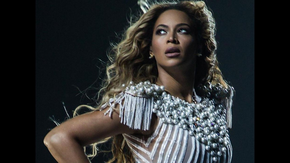 Beyoncé ha una matrigna: suo padre si è risposato