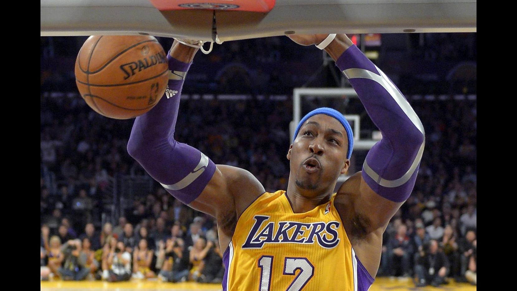 Nba, Dwight Howard lascia i Lakers e sceglie gli Houston Rockets