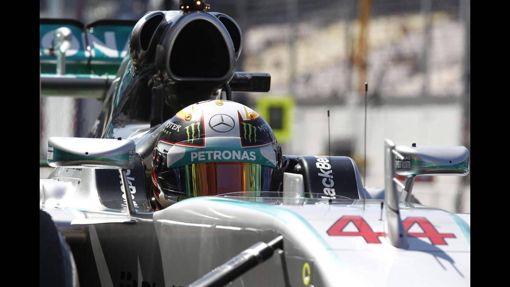 F1, Gp Germania: Hamilton al comando in seconde libere su Rosberg, 4° Raikkonen