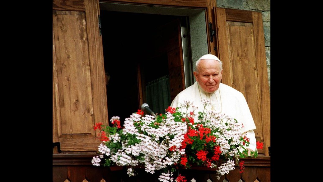 Vaticano, Giovanni Paolo II santo entro l’anno: data probabile 8/12