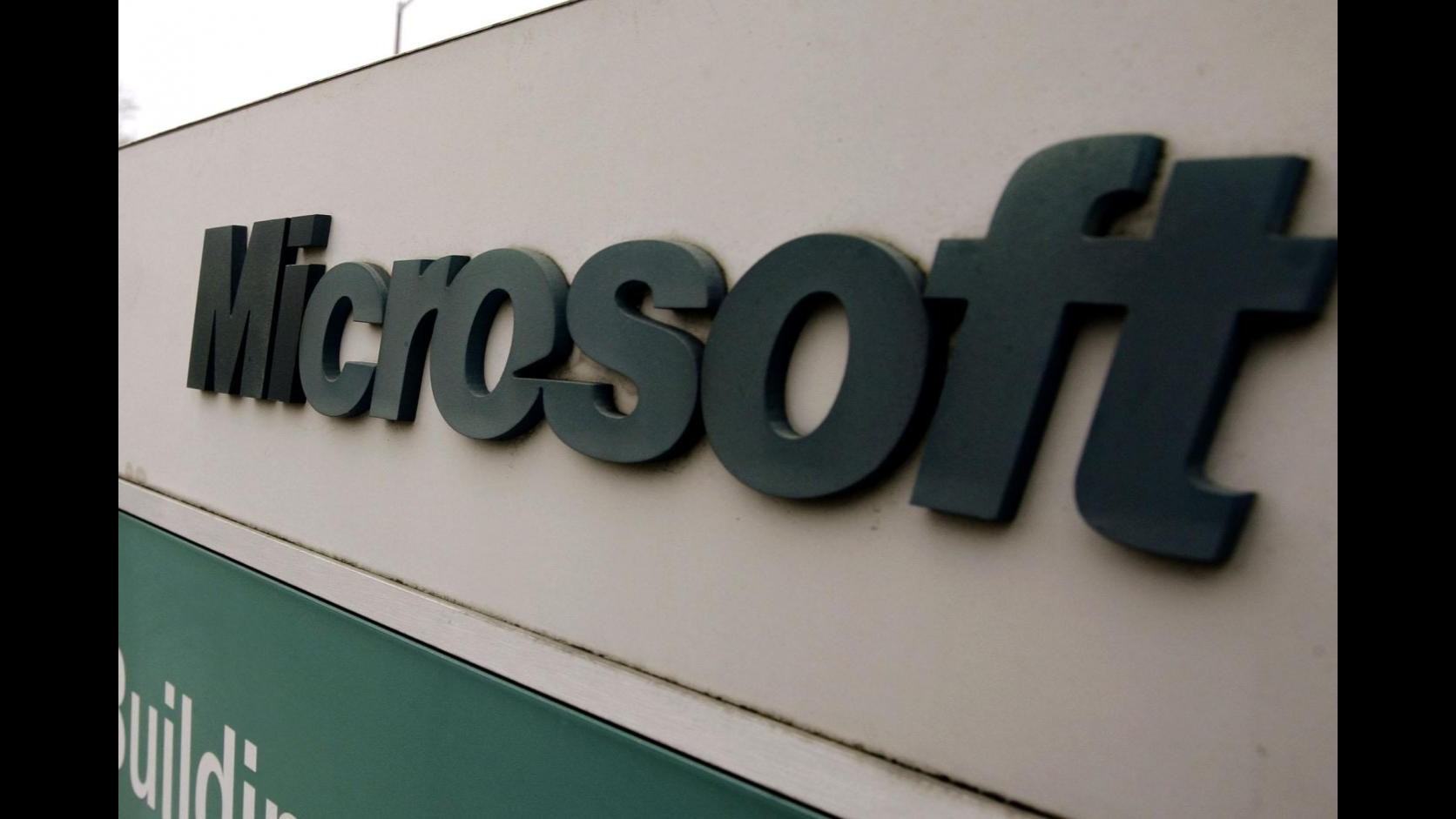 Microsoft positiva a Wall Street dopo annuncio 18mila licenziamenti