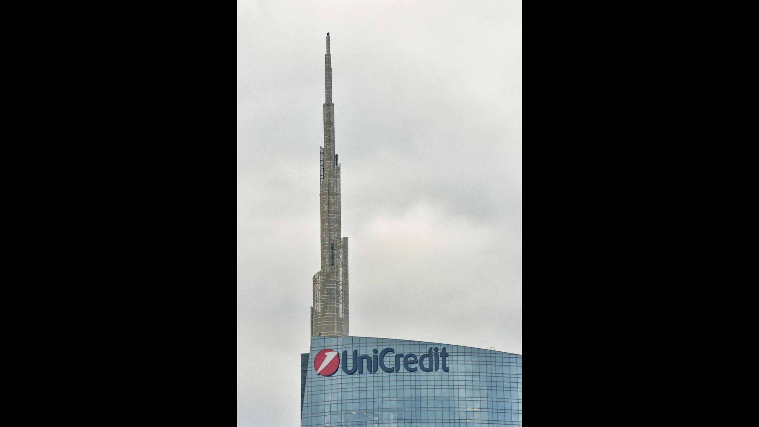 Unicredit, esercitata greenshoe Fineco, controvalore 100,9 mln