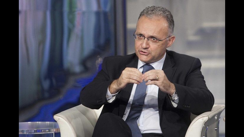 Caso Nsa, Mauro: Se notizie confermate a rischio rapporto con alleati