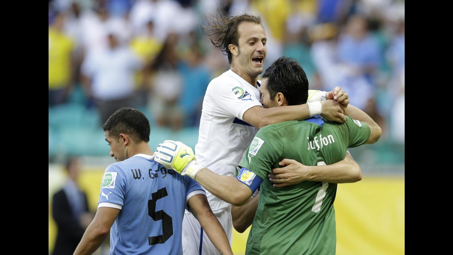Confederations Cup, Italia terza. Buffon ferma l’Uruguay di Cavani ai rigori