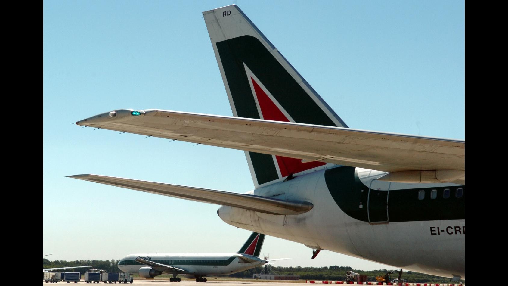 Alitalia, Garante scioperi: Rischio assenze di massa a Fiumicino