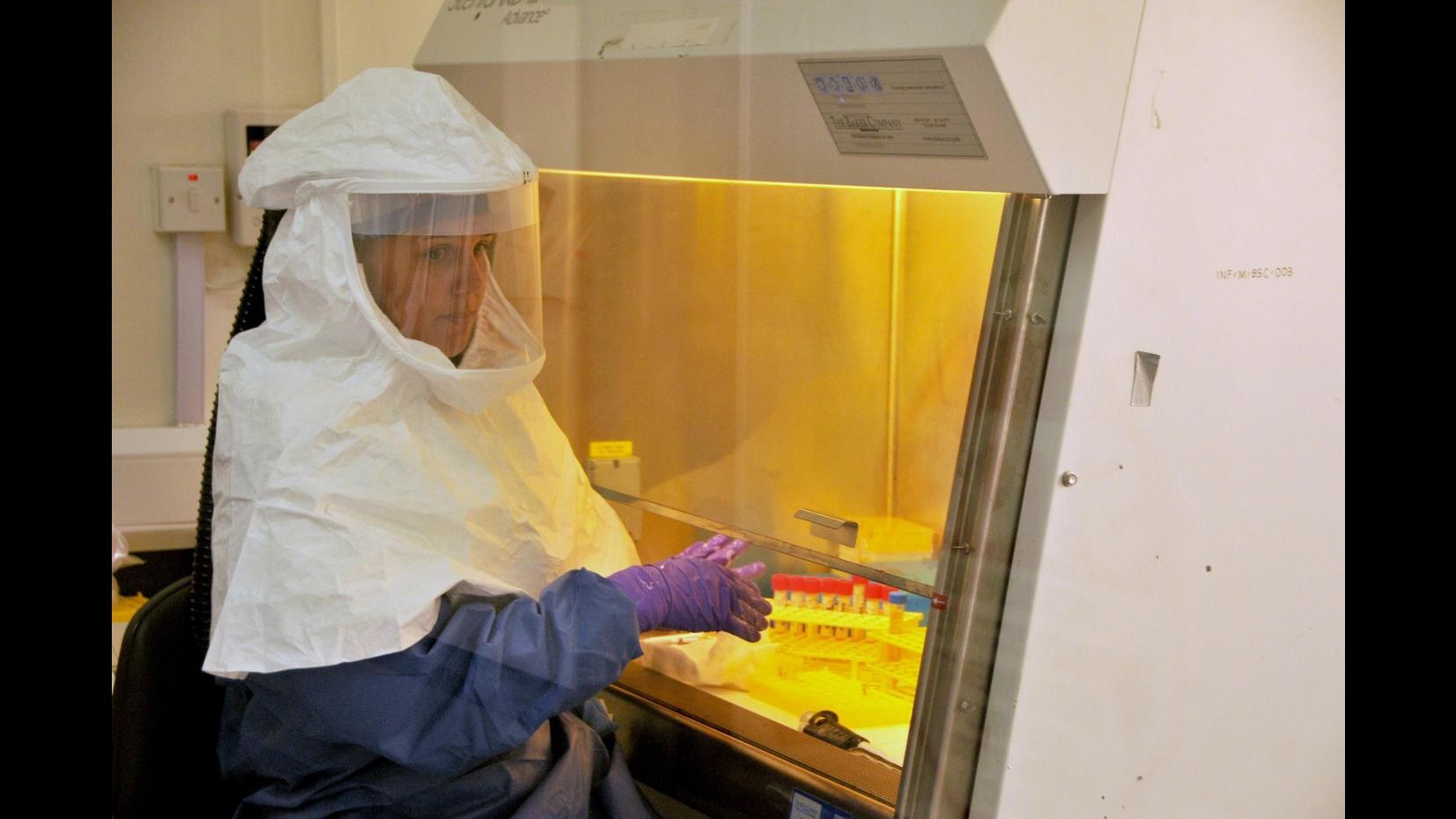 Ebola, Obama: Virus si può controllare, scienza ci deve guidare