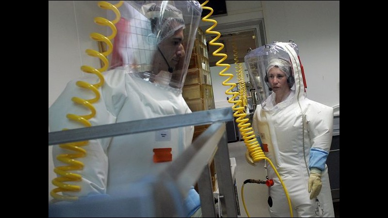 Ebola, Liberia dichiara stato di emergenza per aggravarsi contagio