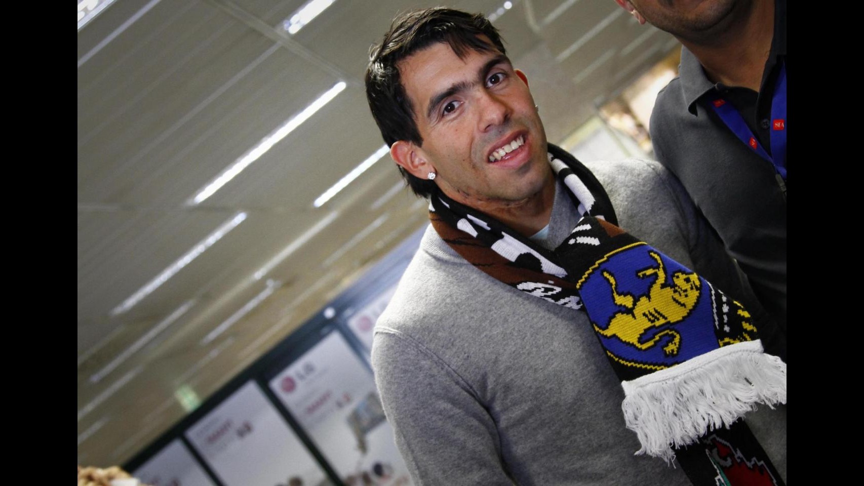 Stampa inglese: grana per Tevez, non ha completato ore servizi sociali