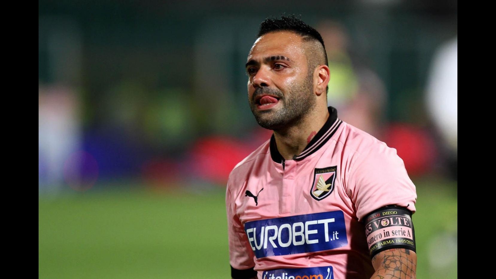 Miccoli in lacrime: Chiedo scusa a Palermo, non sono un mafioso