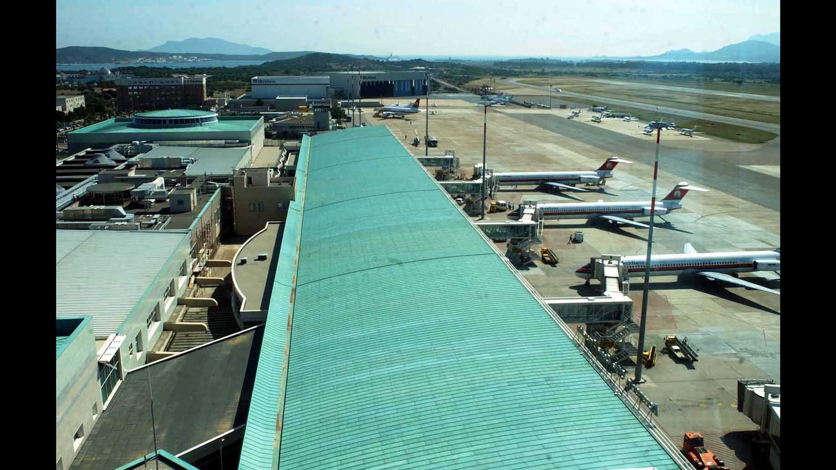 Caos a Genova, nuovo guasto per Volotea: volo cancellato, proteste