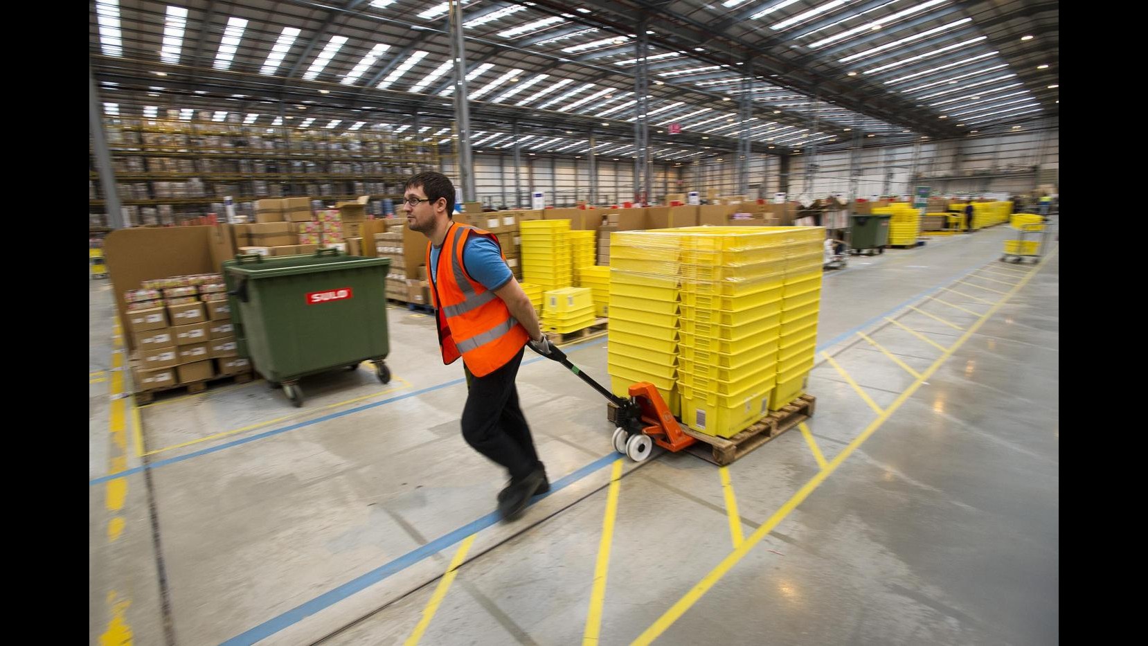 Torna a crescere la produzione industriale: +0,9% nel mese di giugno