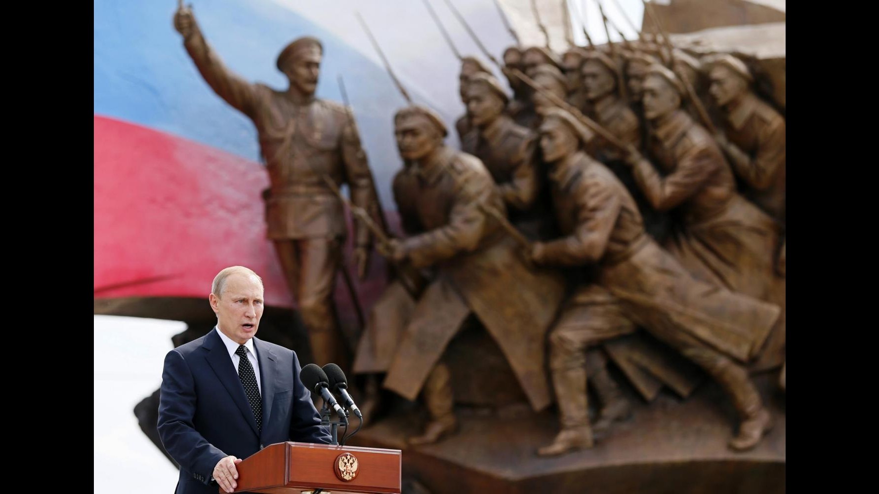 Ucraina, Putin: Governo prepari risposte a sanzioni occidentali