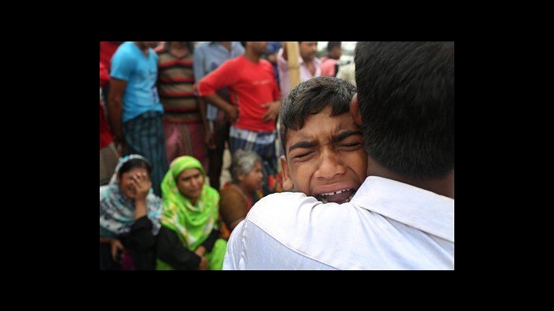Traghetto ribaltato in Bangladesh: almeno 125 morti