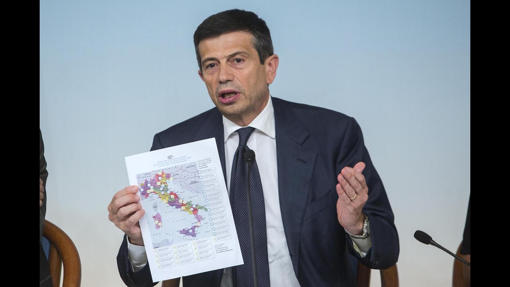 Sbarchi, domani ministro Lupi a Lampedusa