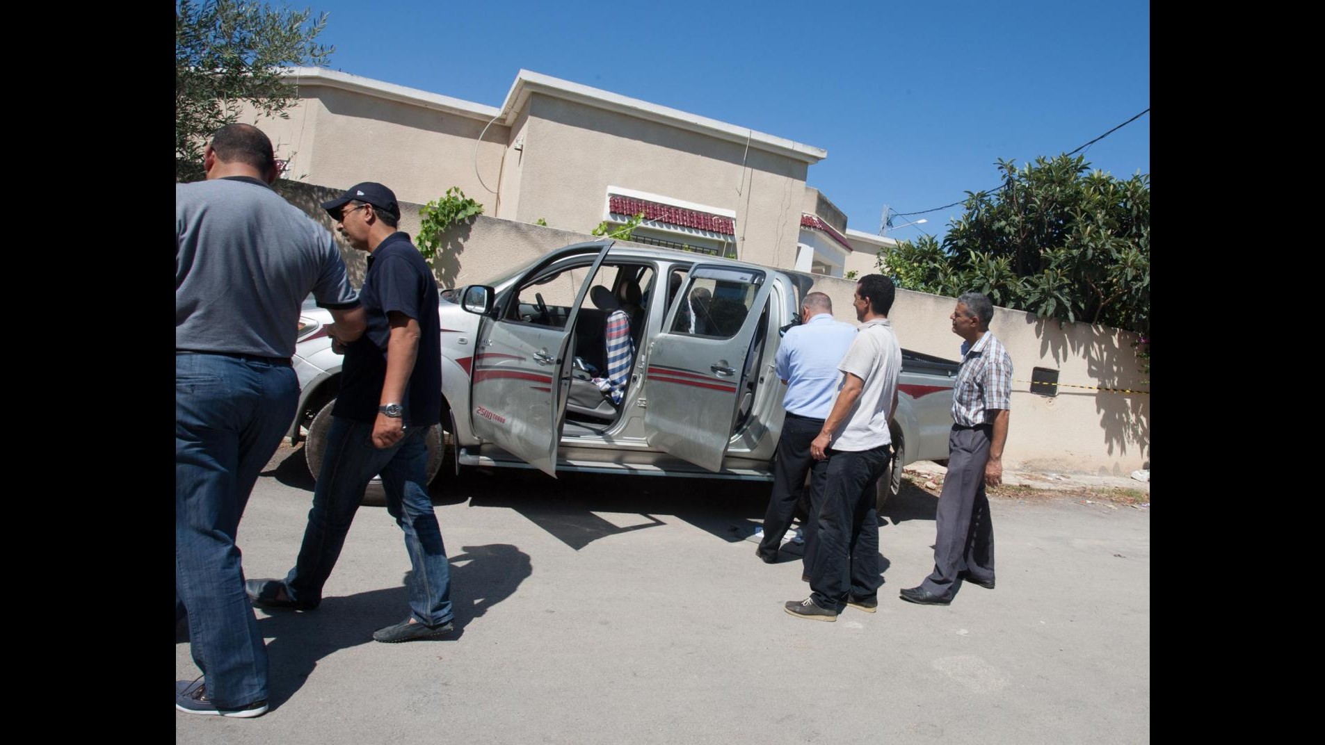 Tunisia, governo: Brahmi e Belaid uccisi da stessa arma, mano estremista