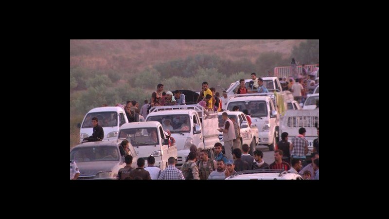 Iraq, 40mila membri minoranza yazidi in fuga dopo avanzata militanti