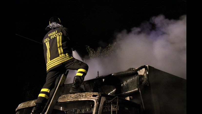 Pescara, esplode fabbrica fuochi d’artificio: 1 morto e 6 feriti