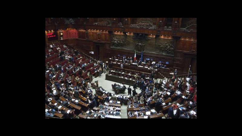 Decreto fare, sospesi i lavori alla Camera per permettere le pulizie