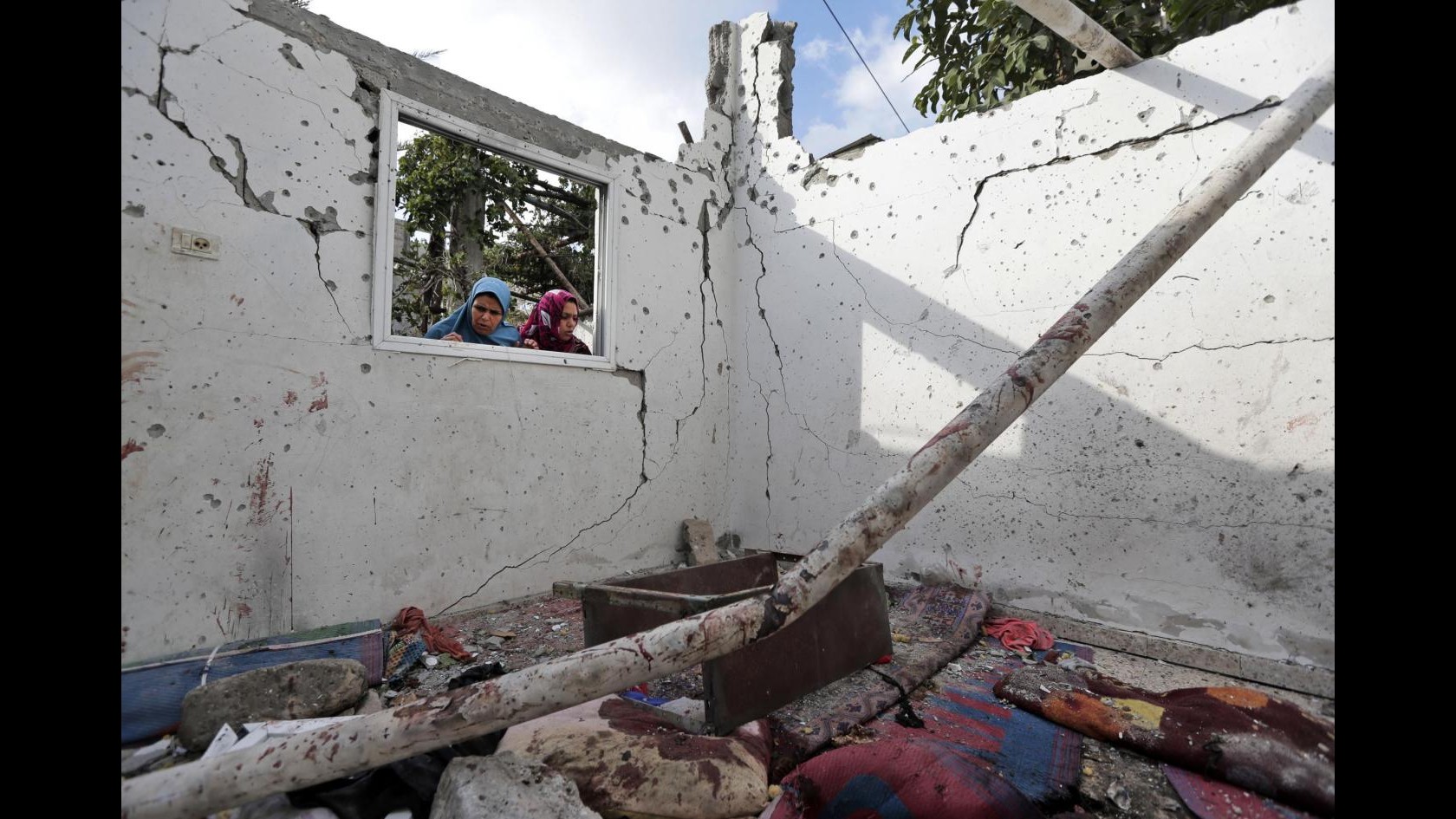 Gaza, Hamas: Non ci fidiamo di tregua umanitaria israeliana