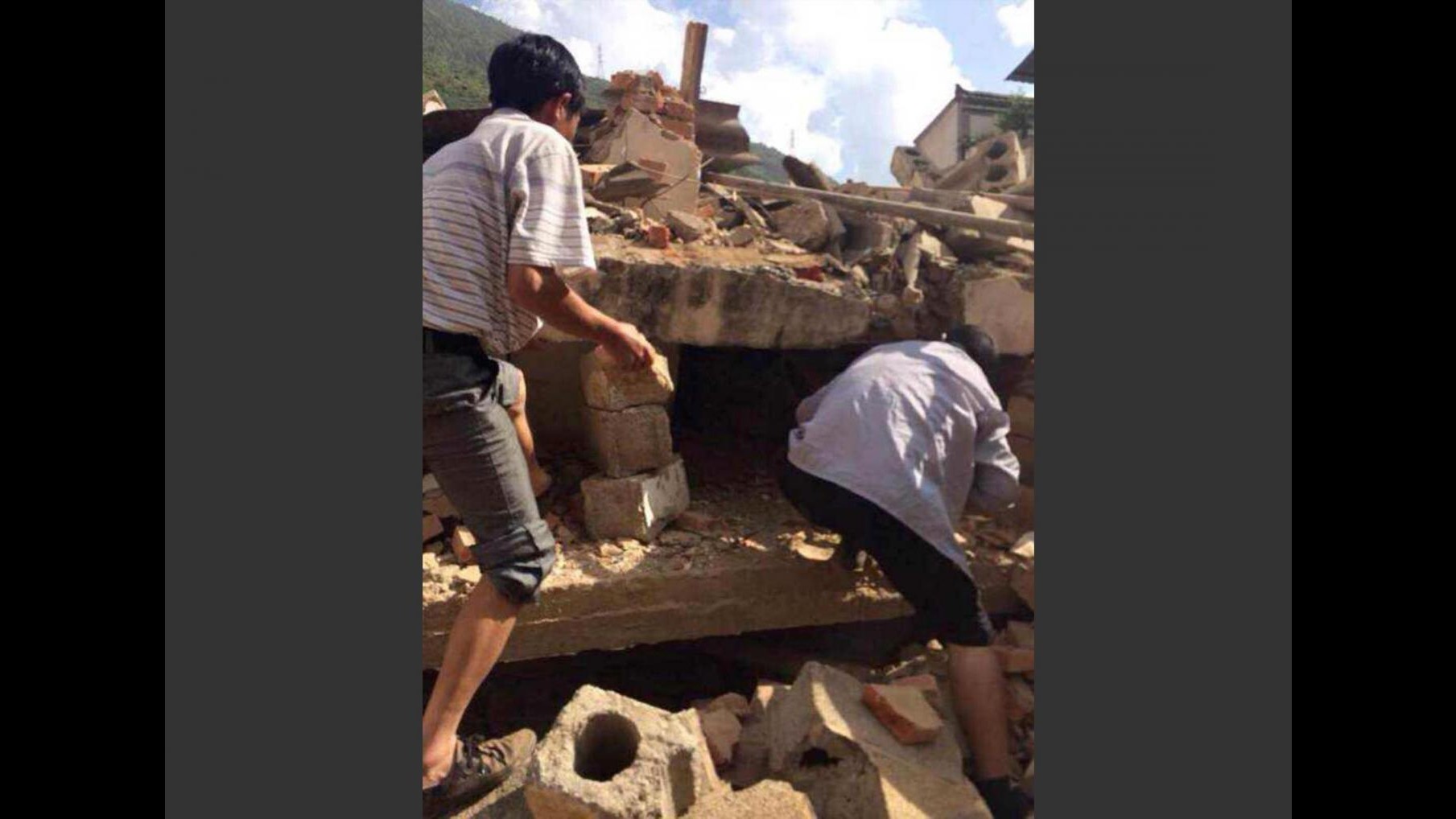 Cina, sale a 175 morti bilancio terremoto in Yunnan