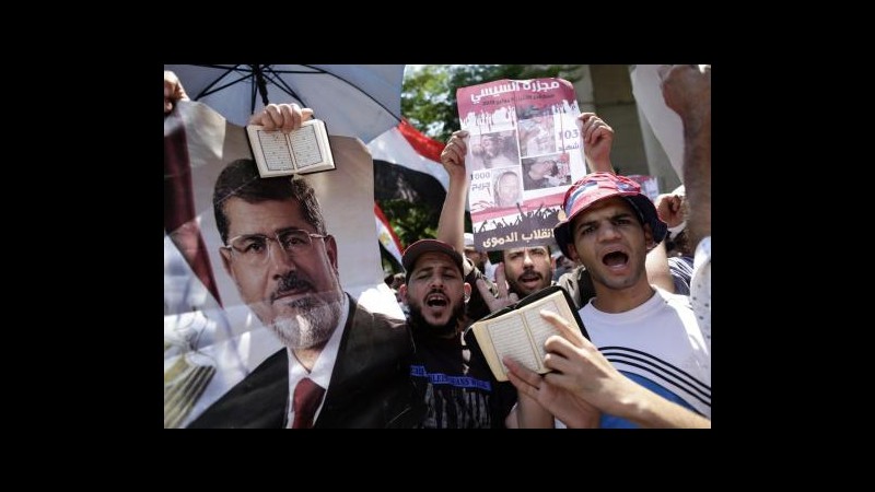 Egitto, spari sul corteo pro-Morsi al Cairo: 2 morti