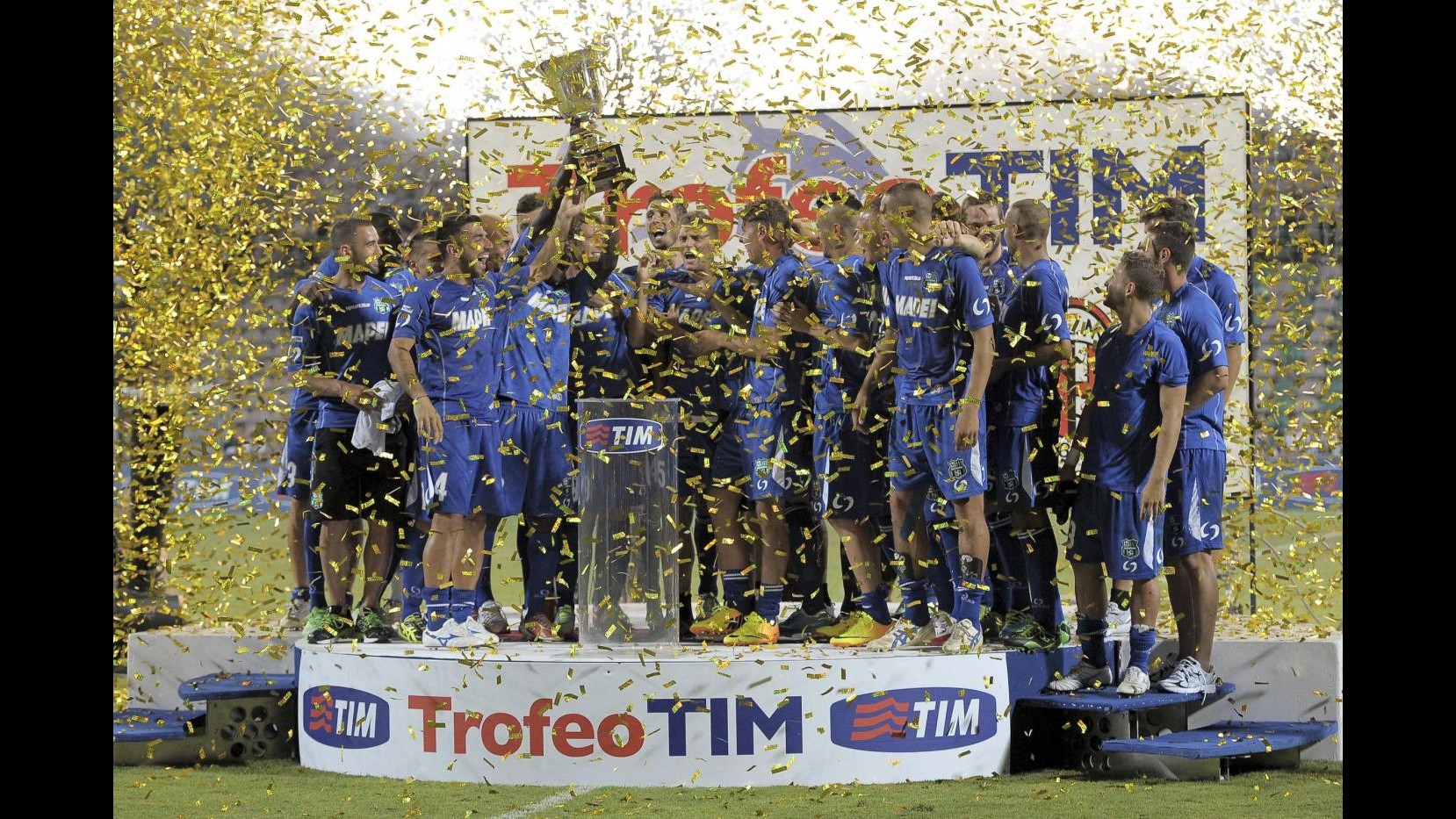 Trofeo Tim, trionfa il Sassuolo. Cori razzisti, Constant esce da campo