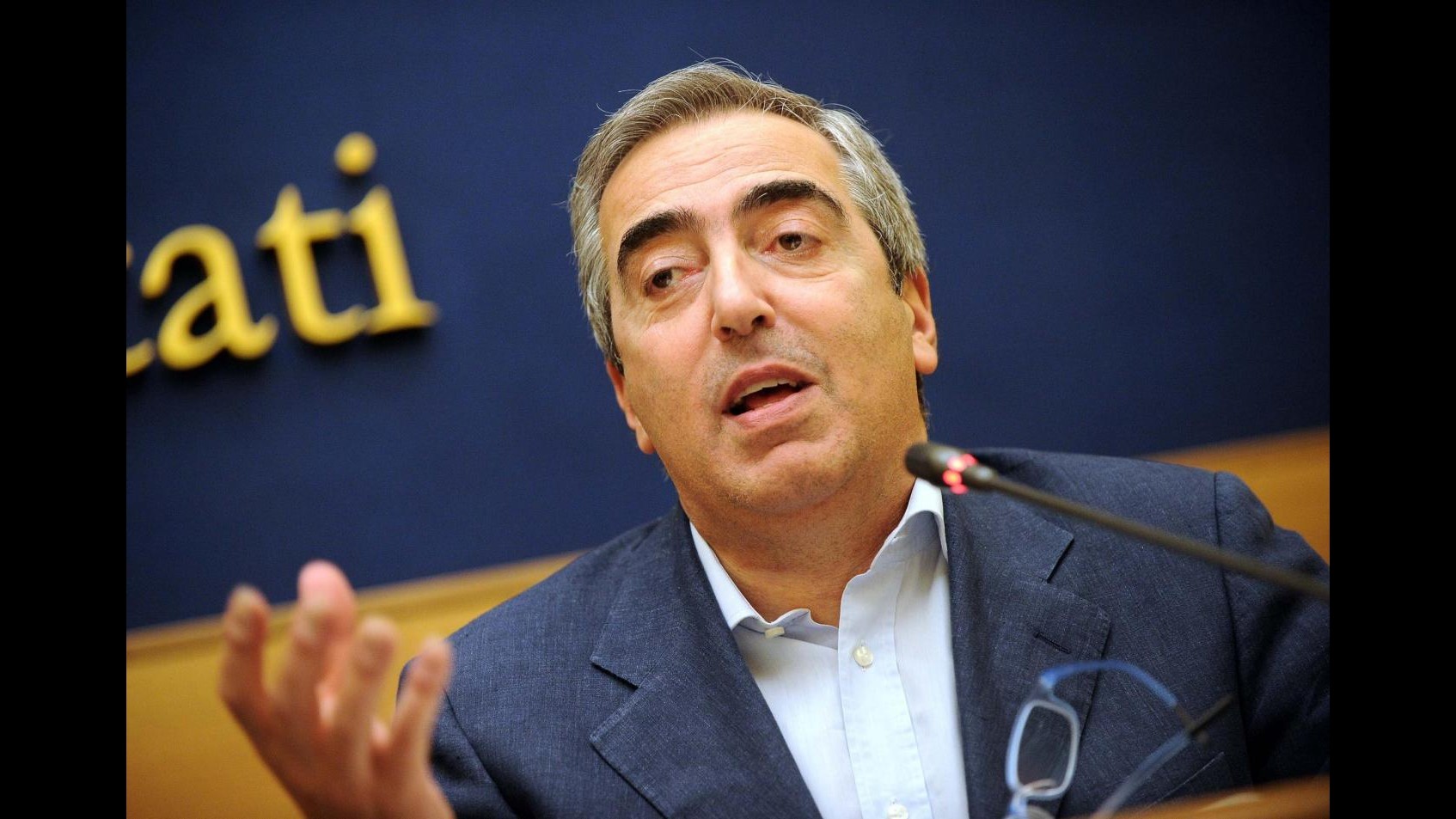 Crisi, Gasparri: Renzi killer economico degli italiani
