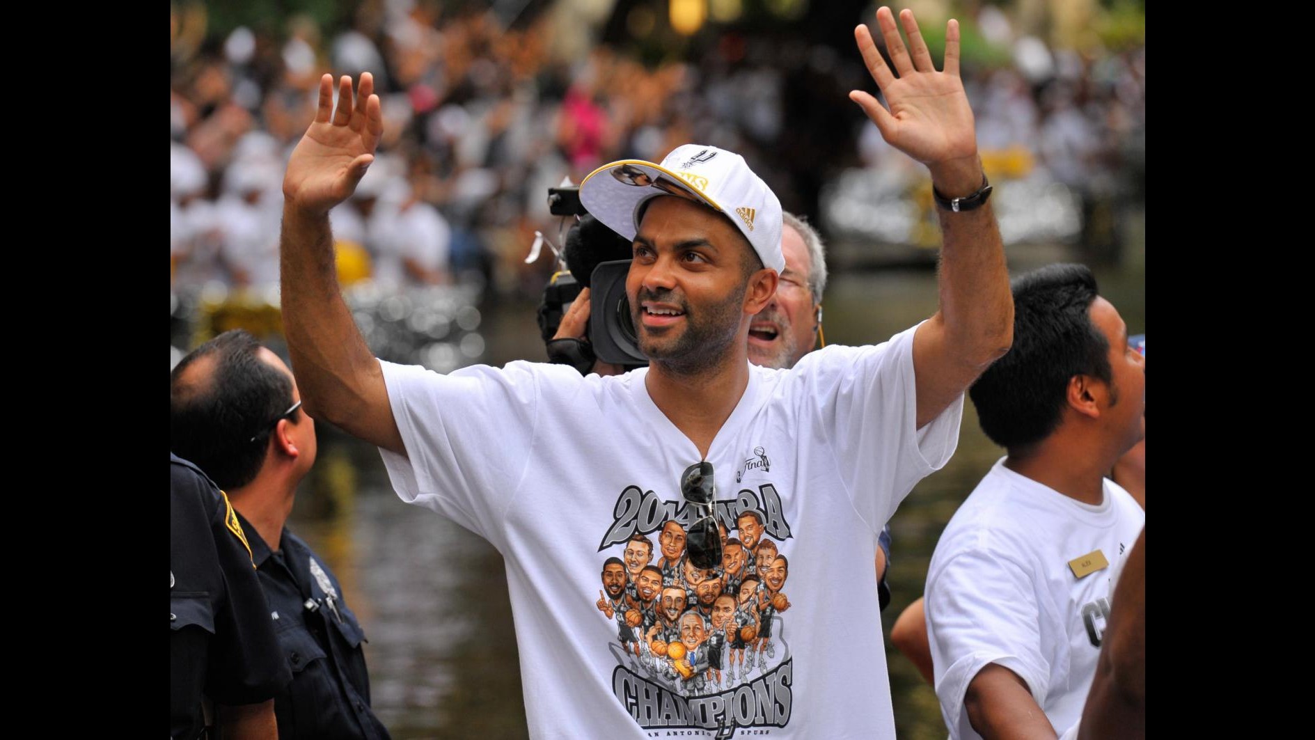 Basket, Nba: Tony Parker rinnova con San Antonio Spurs