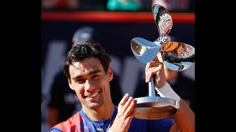 Tennis, un grande Fognini concede il bis ad Amburgo. Delbonis ko in 3 set