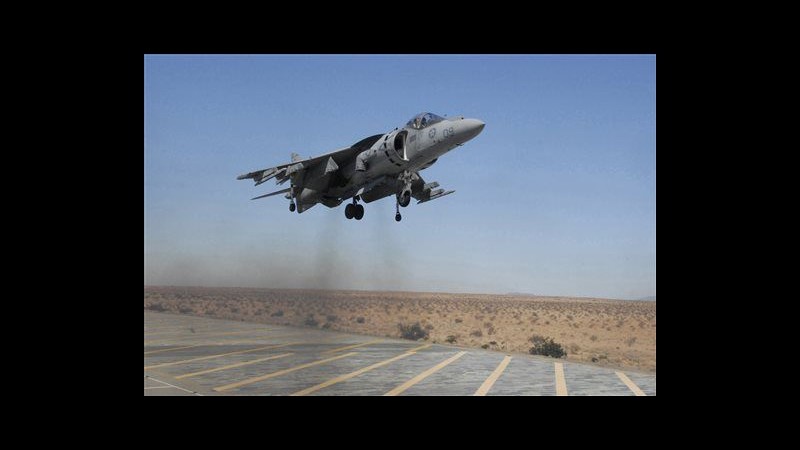 Australia, jet Usa sganciano bombe inermi su parco Grande barriera corallina